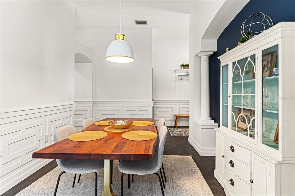 For Sale: $514,990 (4 beds, 2 baths, 1956 Square Feet)