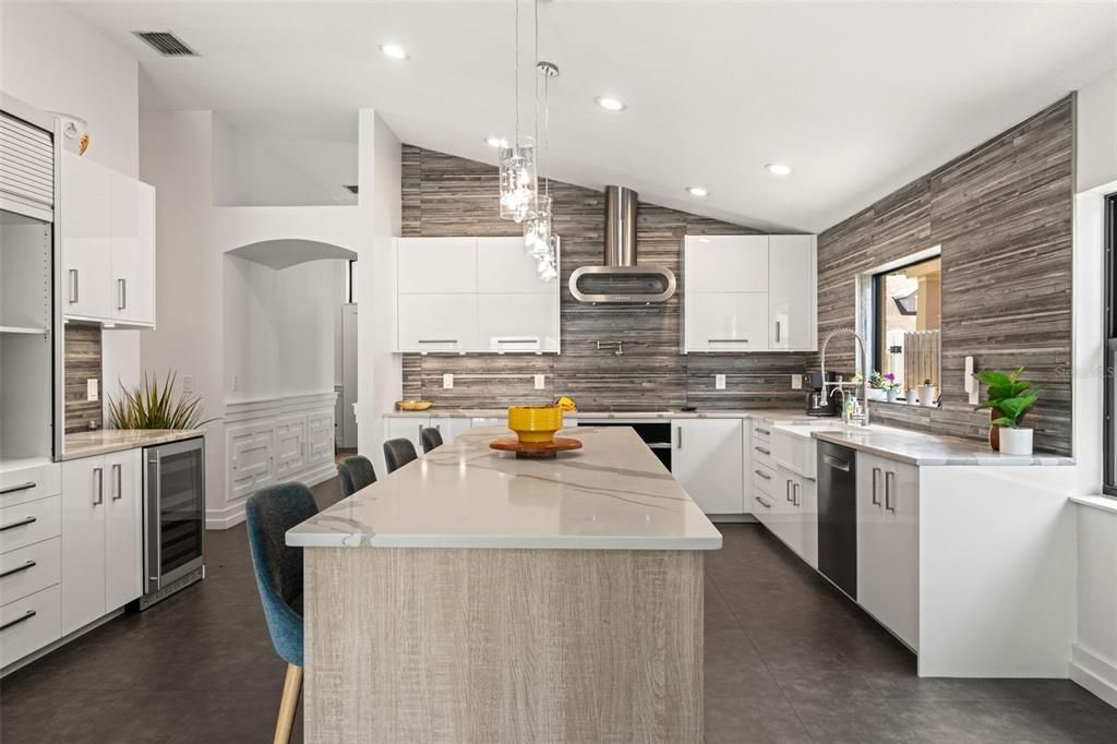 For Sale: $514,990 (4 beds, 2 baths, 1956 Square Feet)