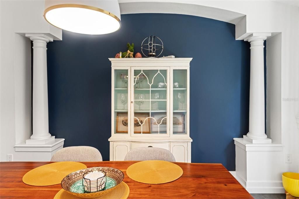 For Sale: $514,990 (4 beds, 2 baths, 1956 Square Feet)