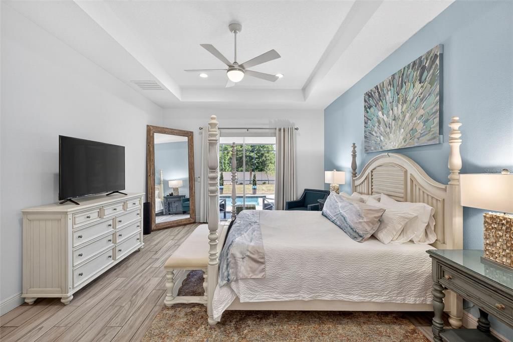 En Venta: $685,000 (3 camas, 2 baños, 2130 Pies cuadrados)