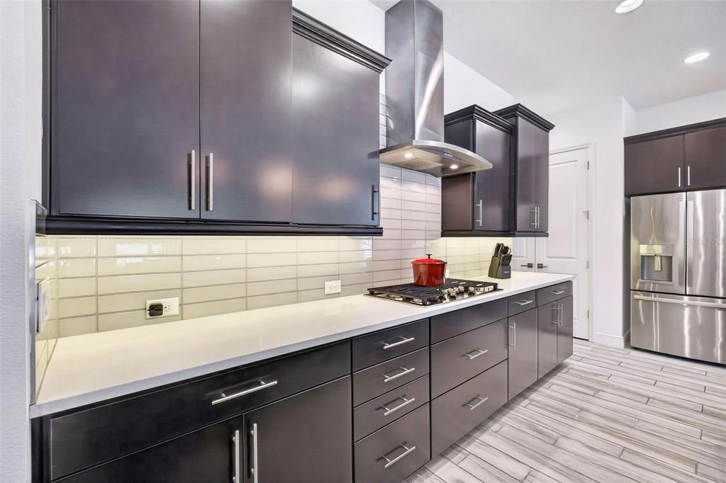 En Venta: $685,000 (3 camas, 2 baños, 2130 Pies cuadrados)