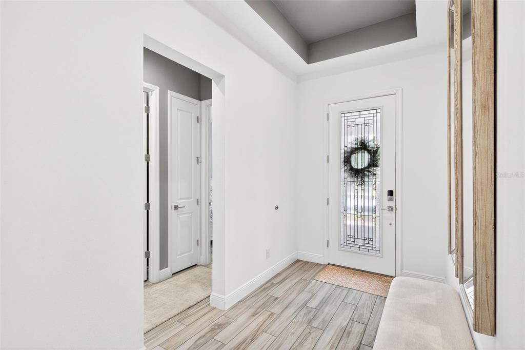 En Venta: $685,000 (3 camas, 2 baños, 2130 Pies cuadrados)