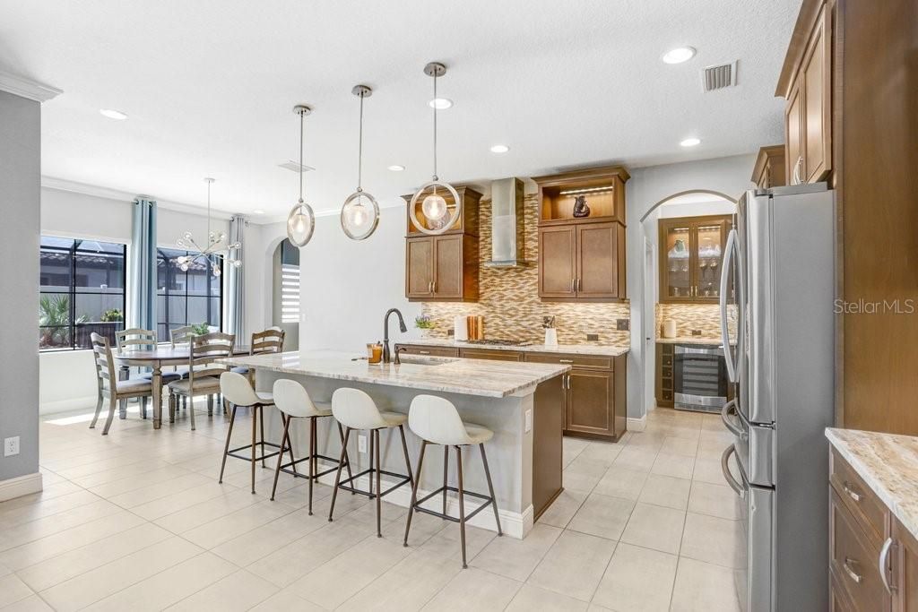 For Sale: $900,000 (4 beds, 3 baths, 3182 Square Feet)