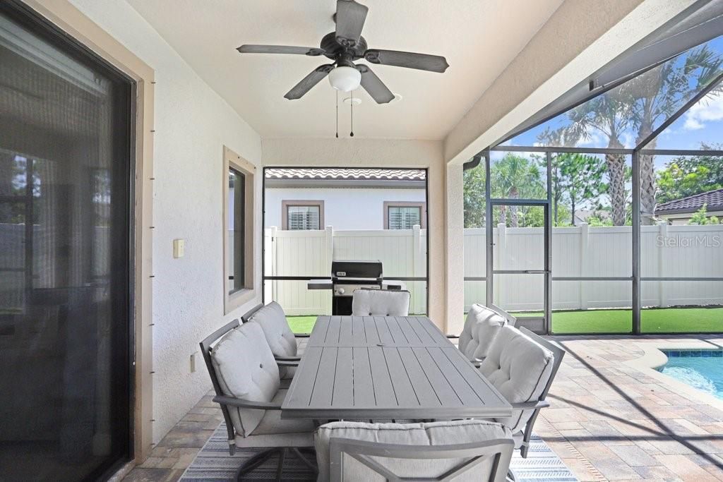 For Sale: $900,000 (4 beds, 3 baths, 3182 Square Feet)