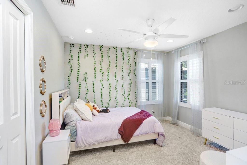 For Sale: $900,000 (4 beds, 3 baths, 3182 Square Feet)