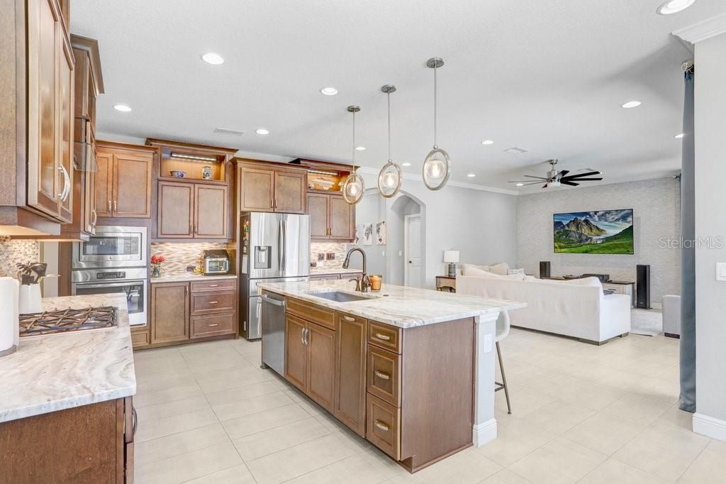 For Sale: $900,000 (4 beds, 3 baths, 3182 Square Feet)