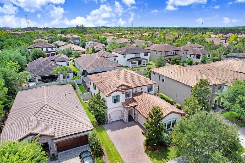 For Sale: $900,000 (4 beds, 3 baths, 3182 Square Feet)