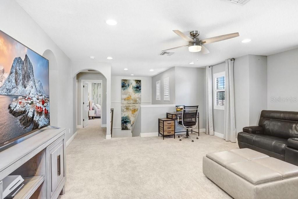 For Sale: $900,000 (4 beds, 3 baths, 3182 Square Feet)