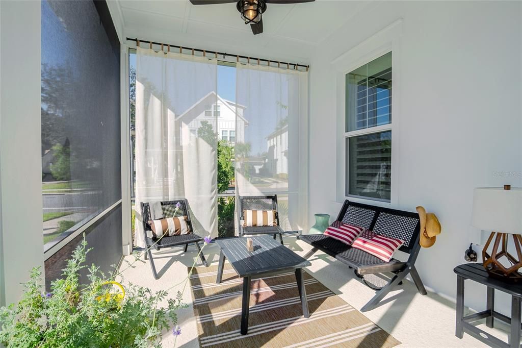 For Sale: $1,699,999 (6 beds, 5 baths, 4104 Square Feet)