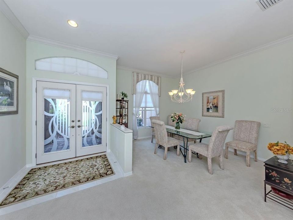 For Sale: $555,000 (3 beds, 2 baths, 2110 Square Feet)