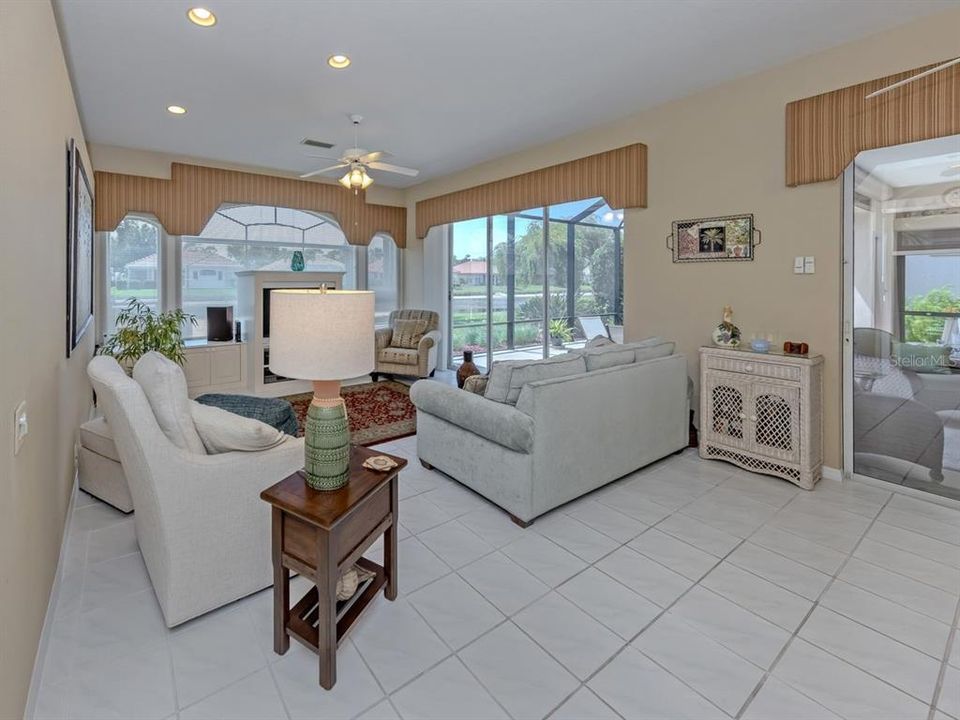 For Sale: $555,000 (3 beds, 2 baths, 2110 Square Feet)