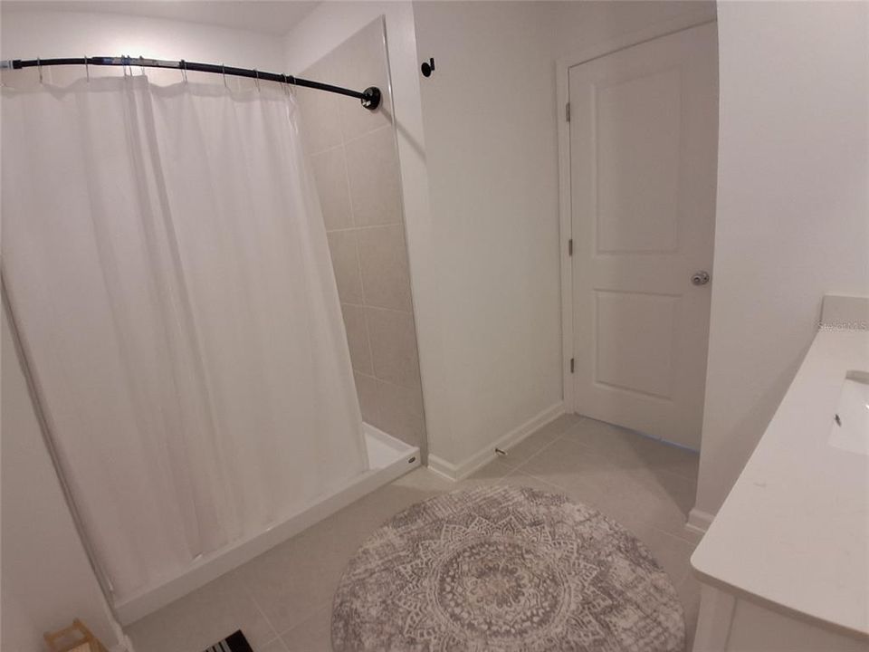 For Sale: $329,990 (6 beds, 3 baths, 2463 Square Feet)