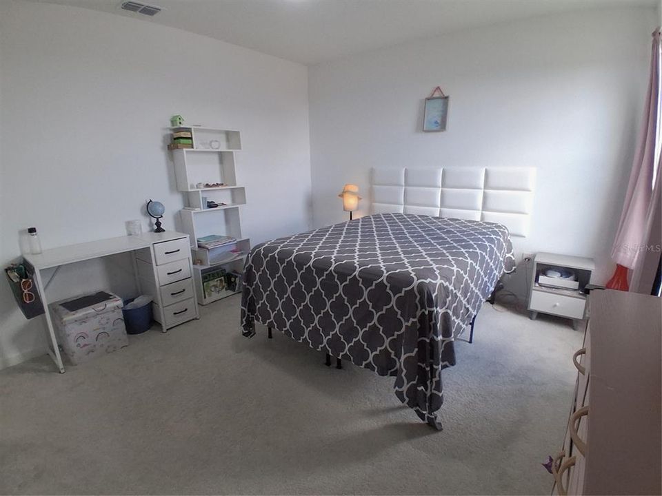 For Sale: $329,990 (6 beds, 3 baths, 2463 Square Feet)
