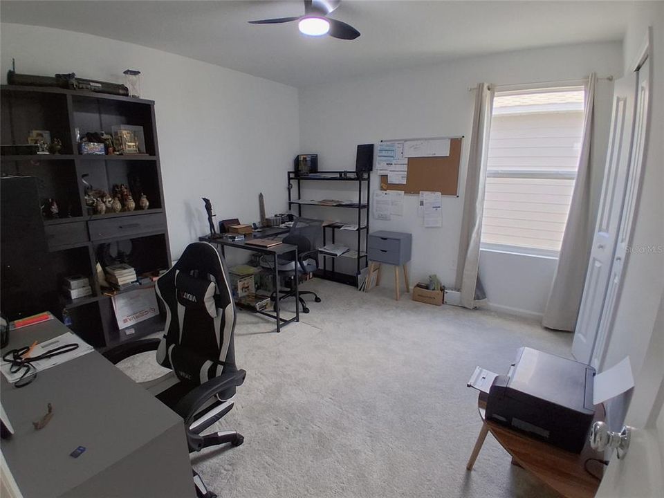 For Sale: $329,990 (6 beds, 3 baths, 2463 Square Feet)