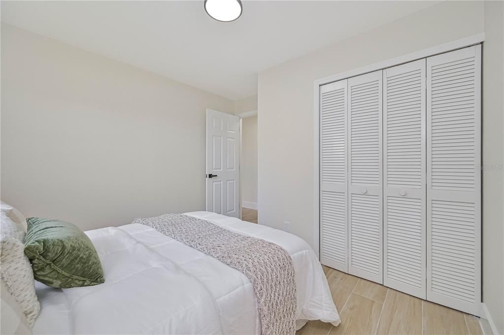 Active With Contract: $300,000 (4 beds, 2 baths, 1736 Square Feet)