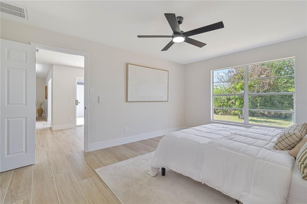 Active With Contract: $300,000 (4 beds, 2 baths, 1736 Square Feet)