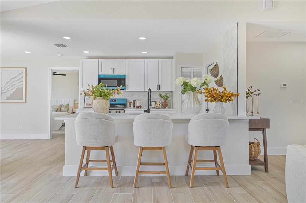 Active With Contract: $300,000 (4 beds, 2 baths, 1736 Square Feet)