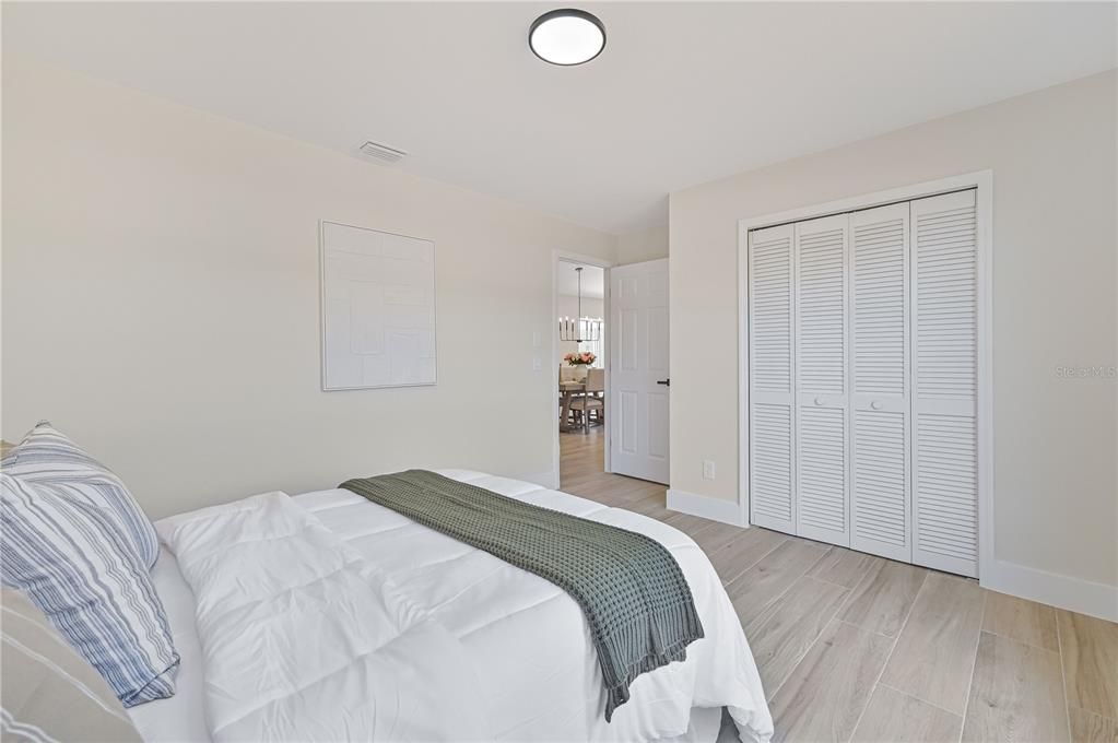 Active With Contract: $300,000 (4 beds, 2 baths, 1736 Square Feet)