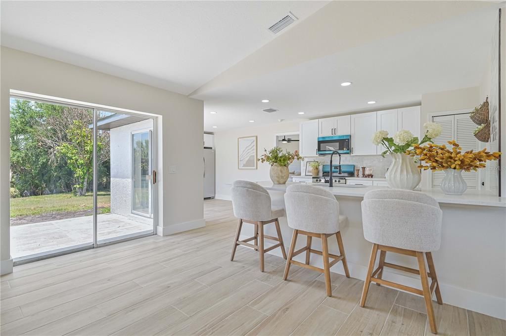 Active With Contract: $300,000 (4 beds, 2 baths, 1736 Square Feet)