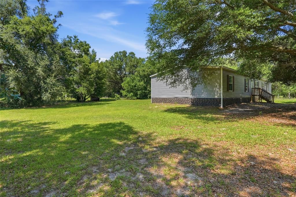 For Sale: $310,000 (5 beds, 3 baths, 2280 Square Feet)