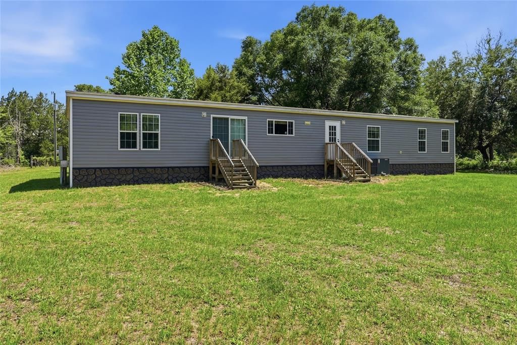 For Sale: $310,000 (5 beds, 3 baths, 2280 Square Feet)