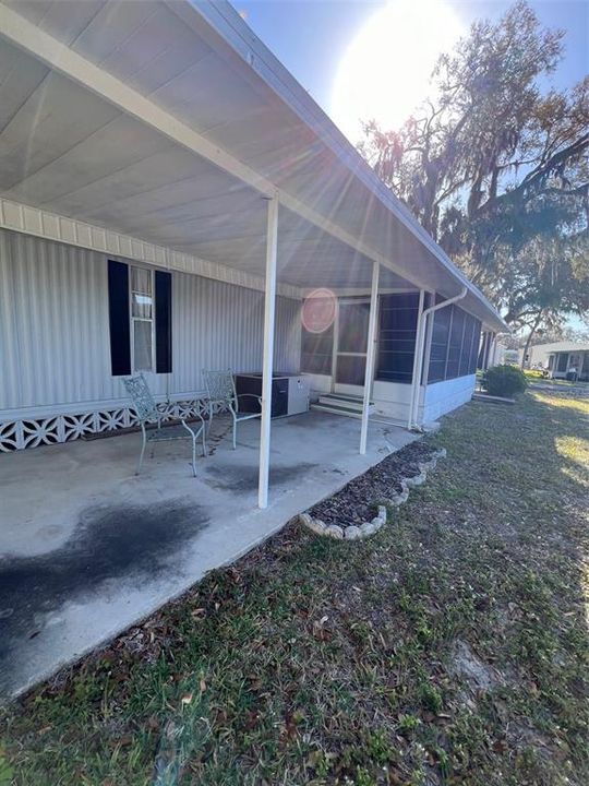 For Rent: $1,400 (2 beds, 2 baths, 768 Square Feet)