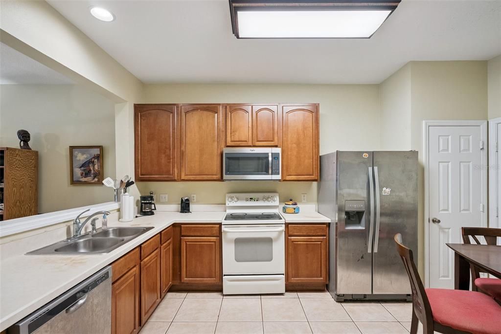 En Venta: $335,000 (3 camas, 2 baños, 1682 Pies cuadrados)