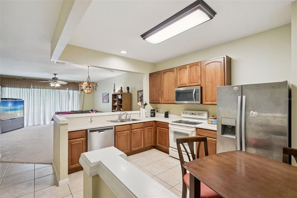 En Venta: $335,000 (3 camas, 2 baños, 1682 Pies cuadrados)