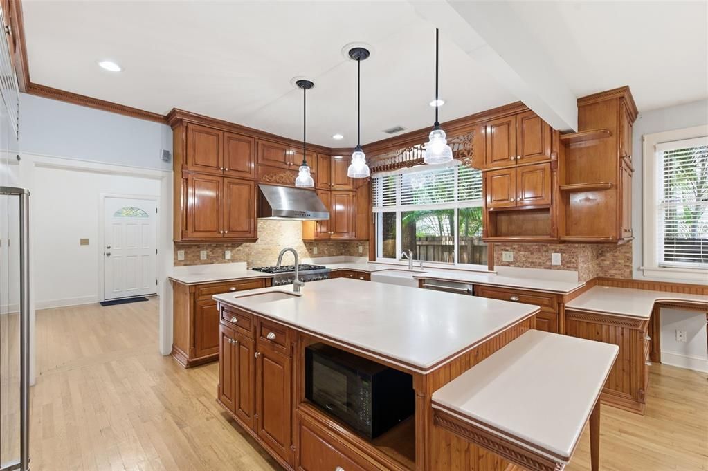В аренду: $7,500 (4 спален, 3 ванн, 2920 Квадратных фут)