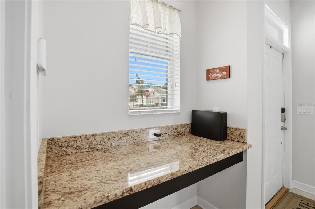 For Sale: $416,767 (3 beds, 2 baths, 1599 Square Feet)