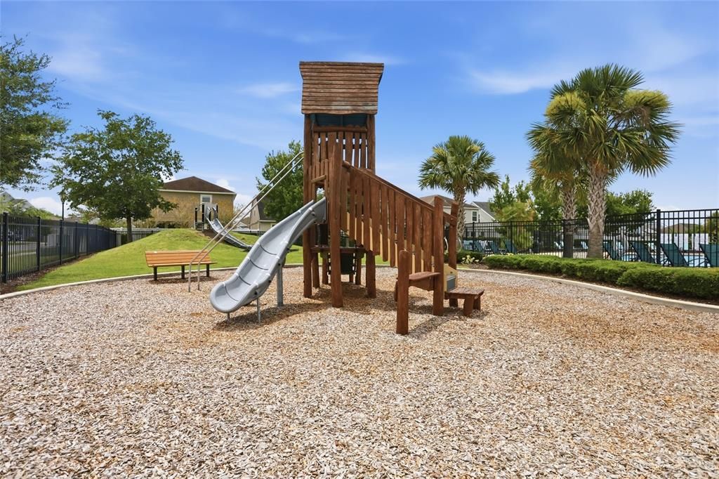 For Sale: $416,767 (3 beds, 2 baths, 1599 Square Feet)