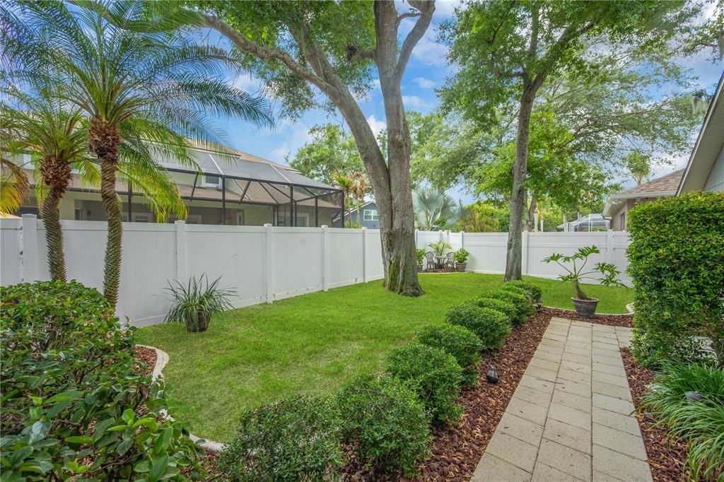 Active With Contract: $649,900 (4 beds, 3 baths, 3354 Square Feet)