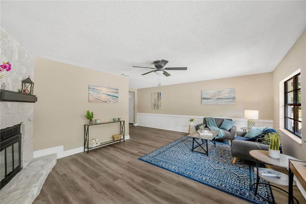 Activo con contrato: $424,900 (3 camas, 2 baños, 1904 Pies cuadrados)