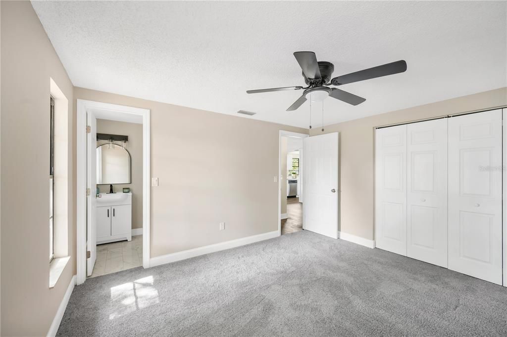 Activo con contrato: $424,900 (3 camas, 2 baños, 1904 Pies cuadrados)
