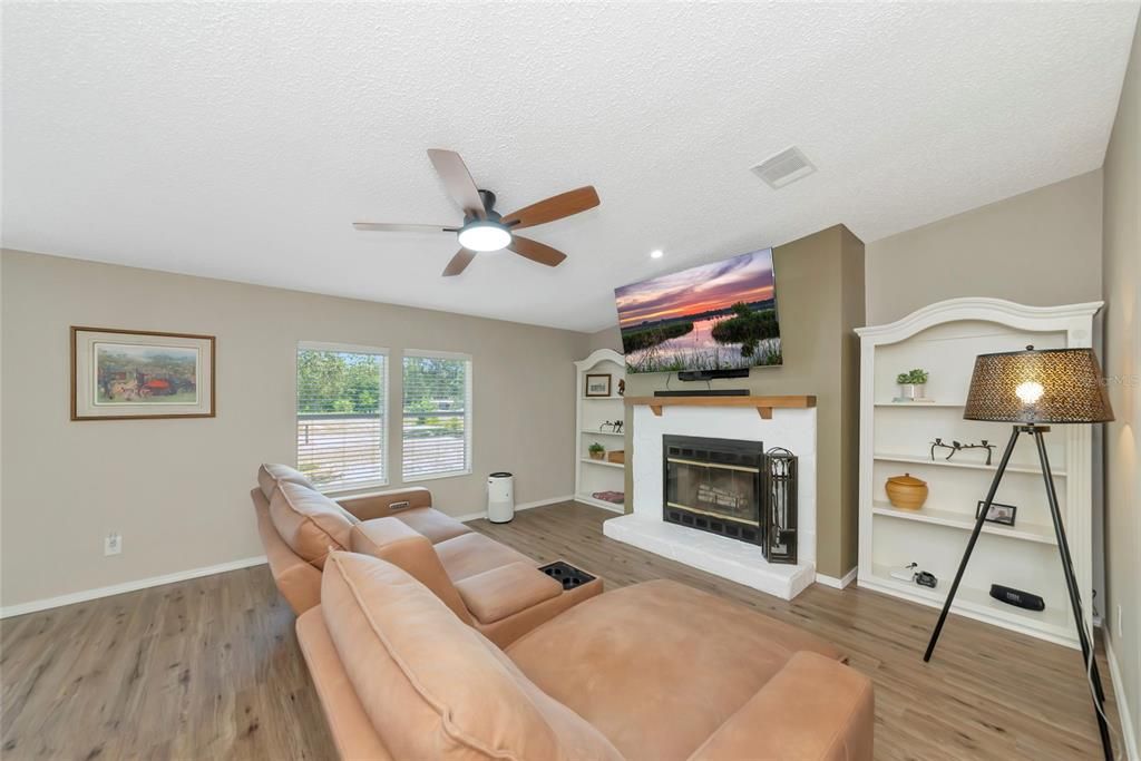 For Sale: $429,000 (3 beds, 2 baths, 1680 Square Feet)