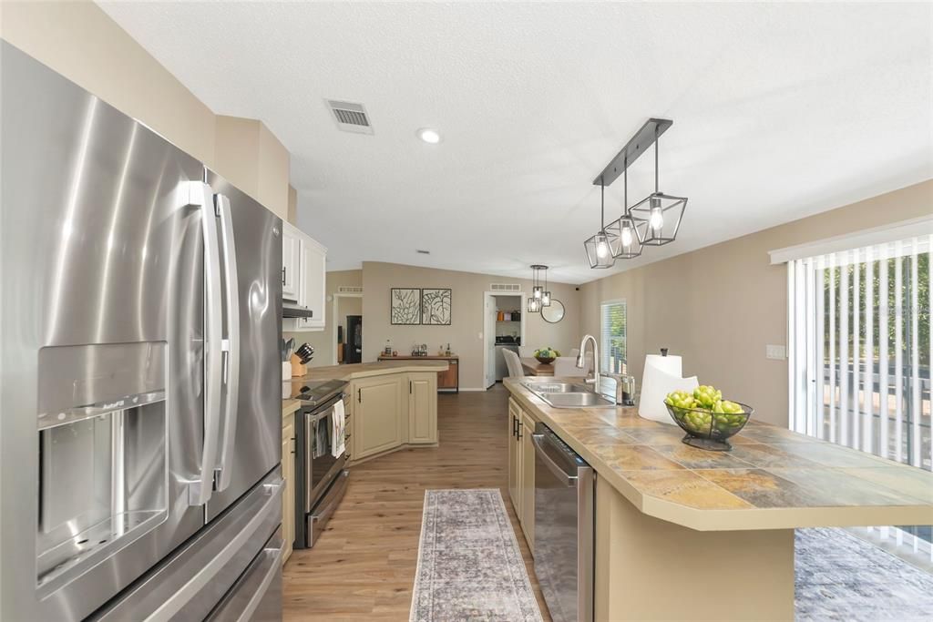 For Sale: $429,000 (3 beds, 2 baths, 1680 Square Feet)