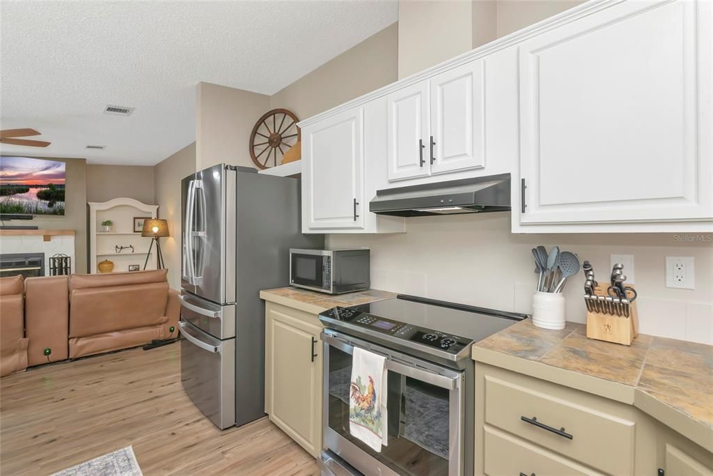 For Sale: $429,000 (3 beds, 2 baths, 1680 Square Feet)