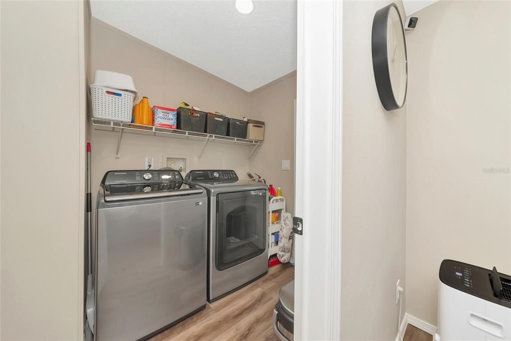 For Sale: $429,000 (3 beds, 2 baths, 1680 Square Feet)