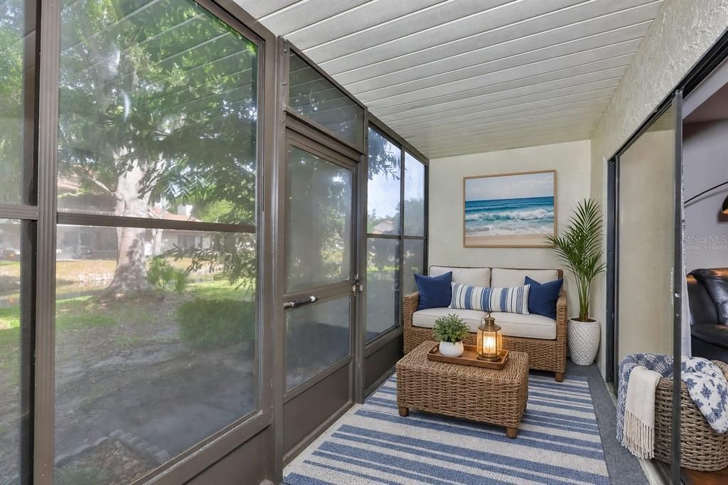 Active With Contract: $295,000 (2 beds, 2 baths, 1431 Square Feet)