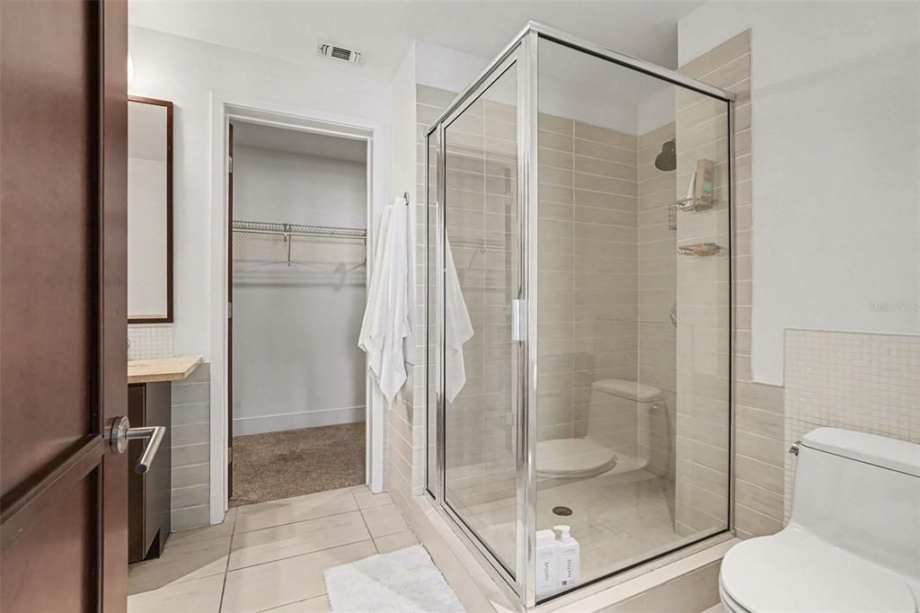 В аренду: $3,250 (2 спален, 2 ванн, 1083 Квадратных фут)