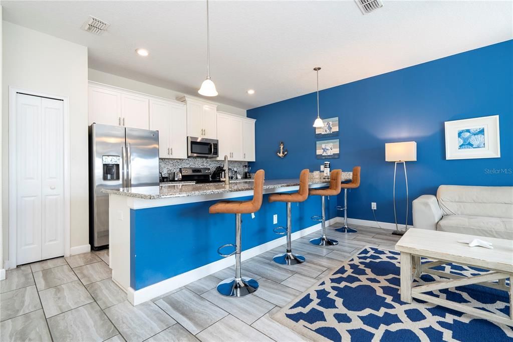 En Venta: $438,900 (4 camas, 3 baños, 1914 Pies cuadrados)