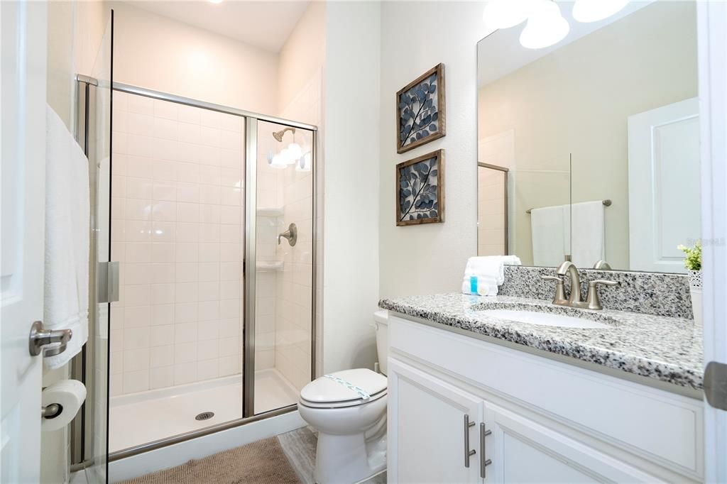 En Venta: $438,900 (4 camas, 3 baños, 1914 Pies cuadrados)
