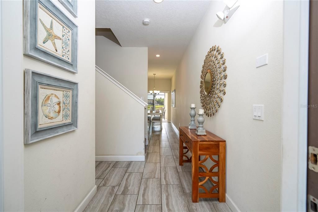 En Venta: $438,900 (4 camas, 3 baños, 1914 Pies cuadrados)