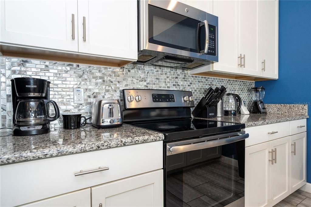 En Venta: $438,900 (4 camas, 3 baños, 1914 Pies cuadrados)