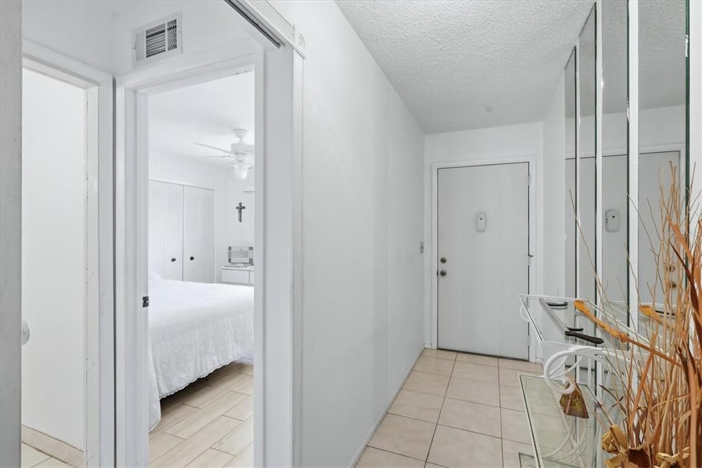 For Sale: $125,000 (2 beds, 2 baths, 1125 Square Feet)