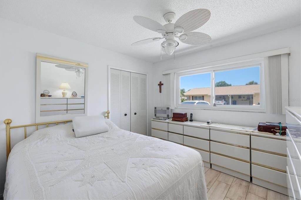 For Sale: $125,000 (2 beds, 2 baths, 1125 Square Feet)