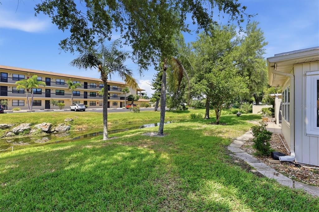 For Sale: $125,000 (2 beds, 2 baths, 1125 Square Feet)
