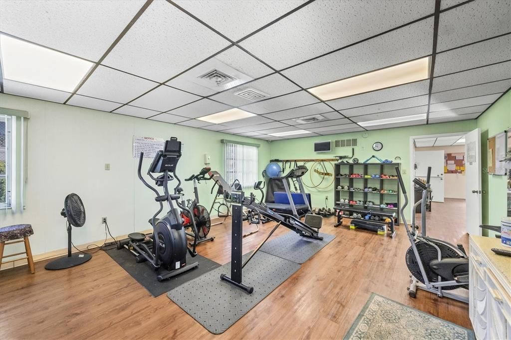 For Sale: $125,000 (2 beds, 2 baths, 1125 Square Feet)