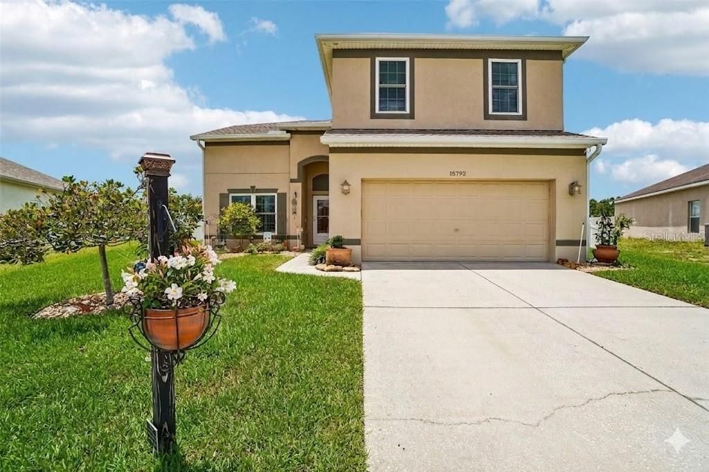 Active With Contract: $399,000 (4 beds, 3 baths, 2003 Square Feet)