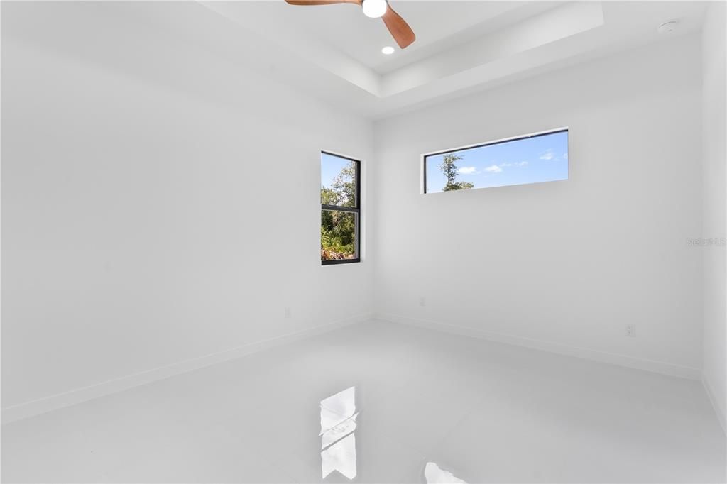 En Renta: $2,400 (4 camas, 3 baños, 1904 Pies cuadrados)